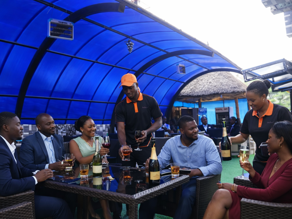 Hotel Bar & Lounge — Degok Hotels